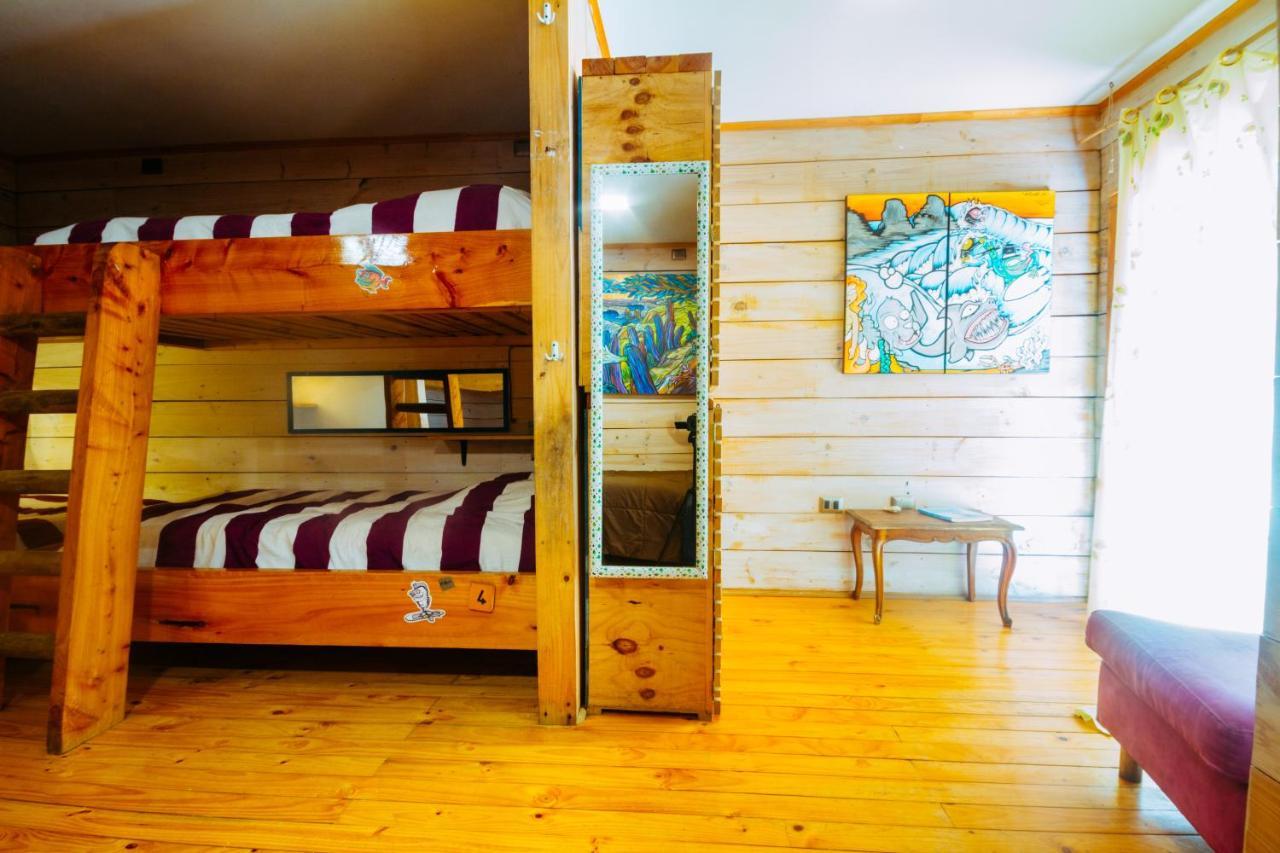 Sirena Insolente Hostel & Suites بتشيلمو المظهر الخارجي الصورة